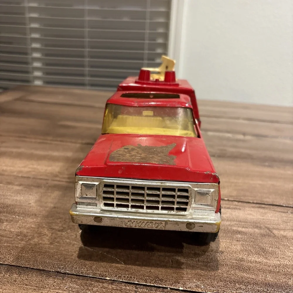 Nylint Fire Department Emergency‎ Response Team Vintage Metal Red Truck